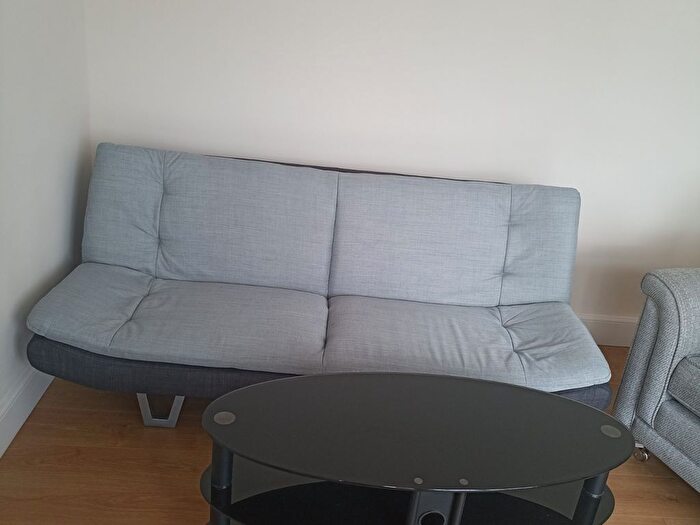 1 Bedroom Flat To Rent In Parkgrove Street, Edinburgh, EH4
