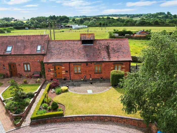2 Bedroom Barn Conversion For Sale In Whittington, Kinver, DY7