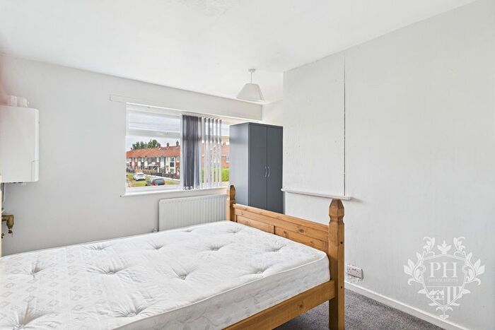 4 Bedroom Semi-Detached House To Rent In Homerton Road, Middlesbrough, TS3
