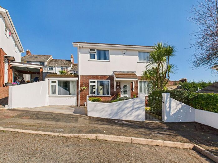 4 Bedroom Detached House For Sale In Nursery Close, Paignton, TQ3