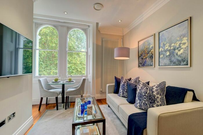 1 Bedroom Flat To Rent In Kensington Gardens Square, London, W2