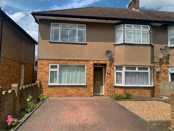 2 Bedroom Flat To Rent In Lincoln Road, Wembley, HA0