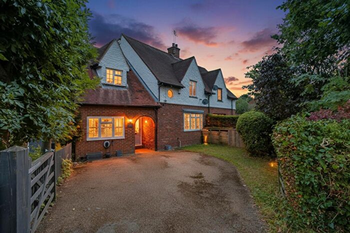 4 Bedroom Semi Detached House To Rent In Grange Road, Cookham, SL6