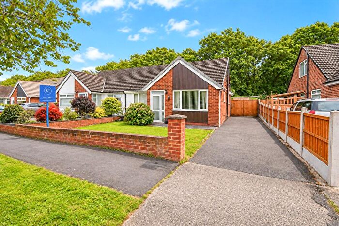 3 Bedroom Bungalow For Sale In Birkett Avenue, Ellesmere Port, Cheshire, CH65