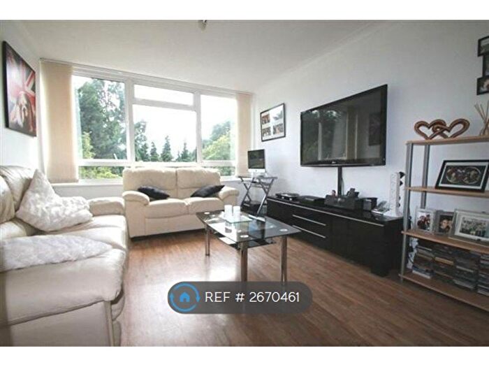 2 Bedroom Flat To Rent In Kirby Close, Hainault, IG6