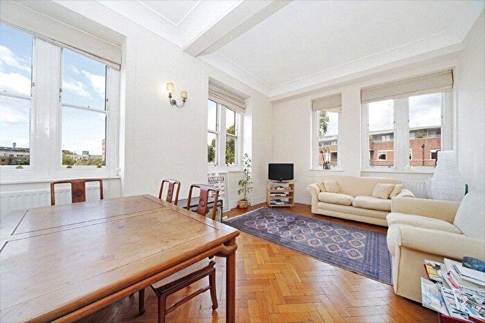 2 Bedroom Flat To Rent In New River Head, Rosebery Avenue, EC1R
