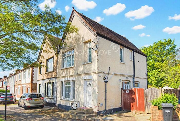 1 Bedroom Maisonette For Sale In Maswell Park Road, Hounslow, TW3