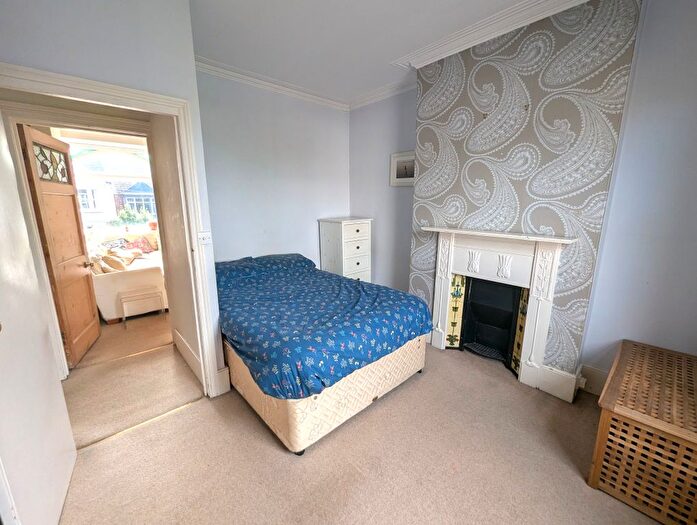 1 Bedroom Flat To Rent In Cumberland Road, Acton, W3