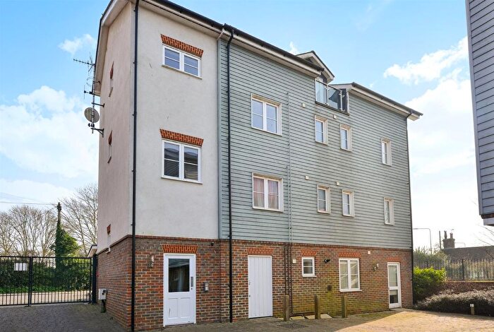 2 Bedroom Flat To Rent In Pottery Court, Ferry Road, Rye, East Sussex, TN31
