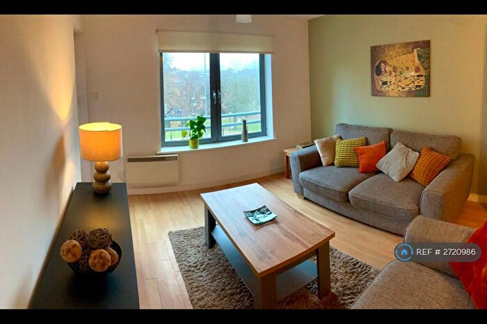 2 Bedroom Flat To Rent In Naples Street, Manchester, M4