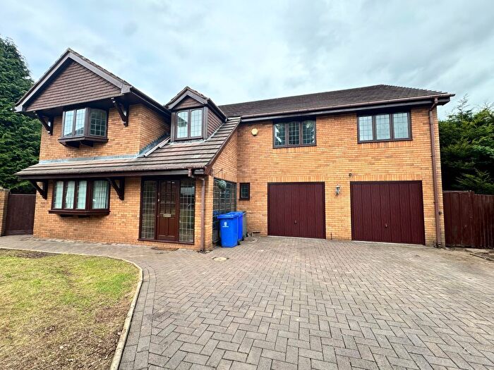 5 Bedroom Detached House For Sale In Chesham Grove, Stoke-On-Trent, ST3