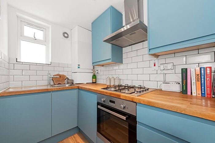 1 Bedroom Flat For Sale In Cotswold Street, West Norwood, London, SE27