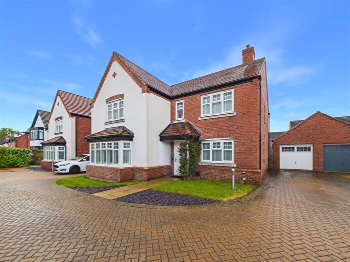 5 Bedroom Detached House For Sale In Squirrels Street, Stratford-Upon-Avon, CV37