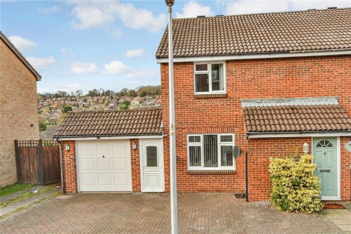 3 Bedroom Semi Detached House For Sale In Burmarsh Close, Walderslade, Chatham, Kent, ME5