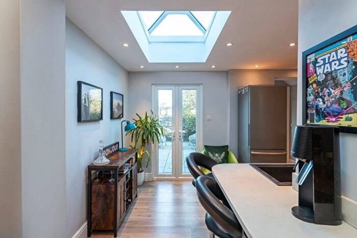 2 Bedroom Terraced House For Sale In Brambletye Park Road, Redhill, RH1