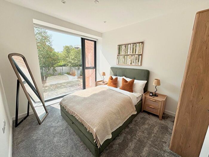 1 Bedroom House To Rent In Buckingham Court, MK9