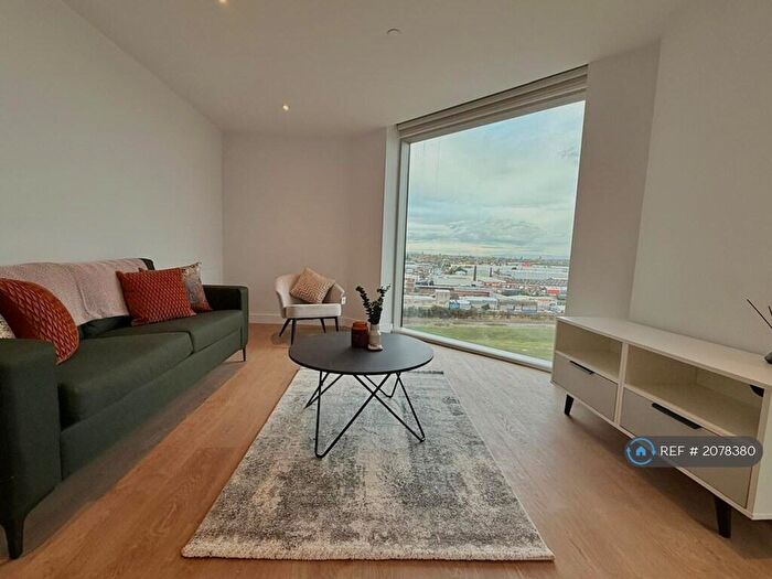 2 Bedroom Flat To Rent In Dantzic Street, Manchester, M4