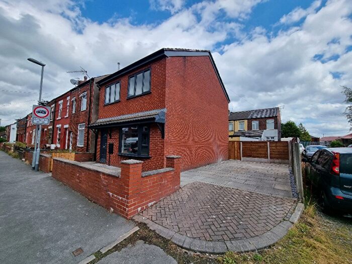 3 Bedroom Detached House To Rent In Hedges Street, Failsworth, Manchester, M35