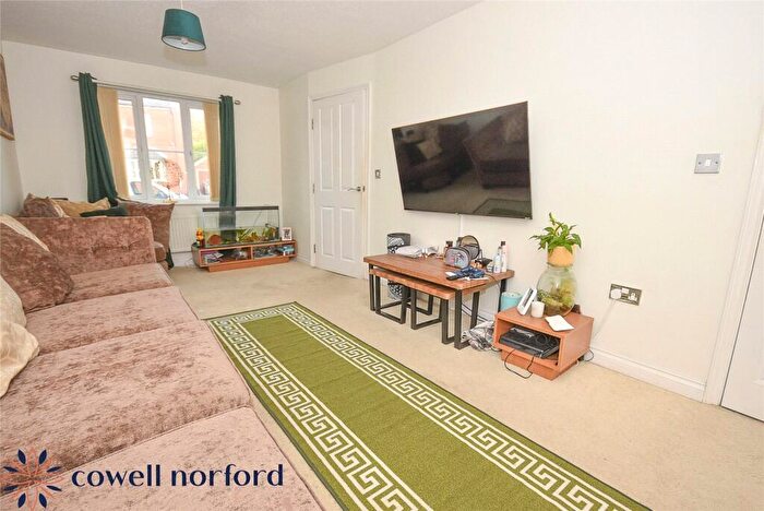 3 Bedroom Terraced House For Sale In Rosebay Close, Royton, Oldham, OL2