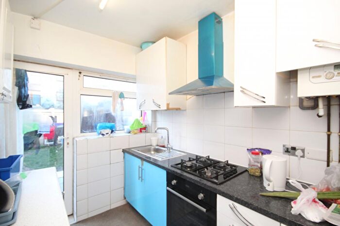 3 Bedroom End Terrace House To Rent In Sunleigh Road, Wembley, Middlesex, HA0