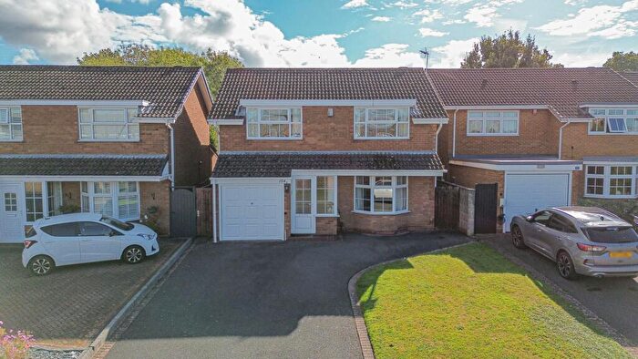 4 Bedroom Detached House For Sale In Starbold Crescent, Knowle, B93