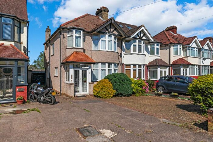 3 Bedroom House To Rent In Sutton Common Road, Sutton, Surrey, SM3