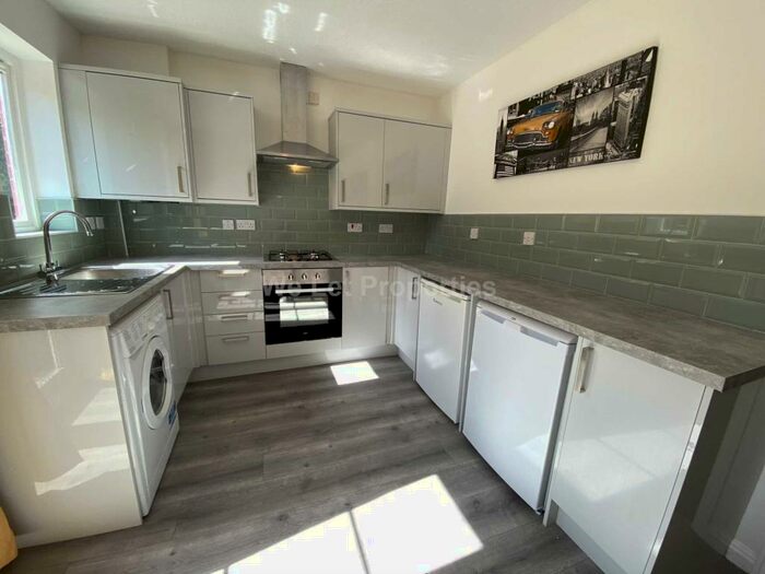 2 Bedroom House To Rent In Linen Court, Salford, M3