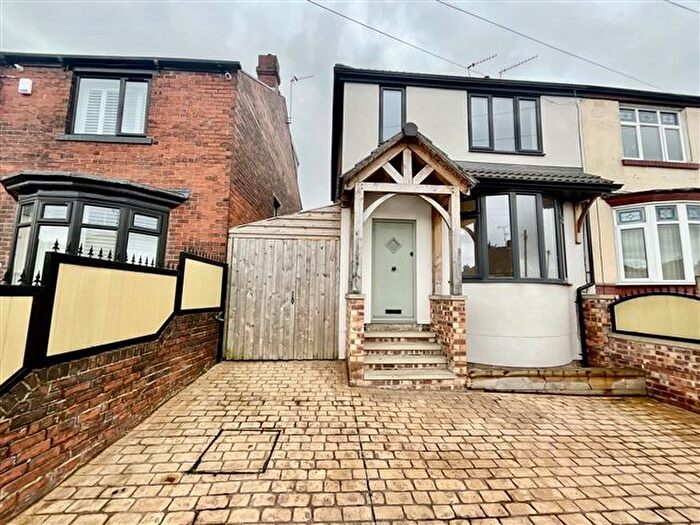 3 Bedroom Semi-detached House For Sale In Greenwood Road, Sheffield, S9