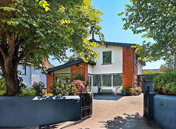 4 Bedroom Detached House For Sale In A Malone Road, Belfast, BT9