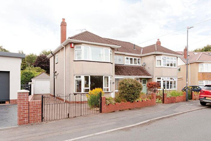 3 Bedroom Semi-Detached House For Sale In Woodside Road, Downend, BS16