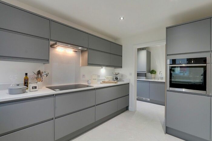 4 Bedroom End Of Terrace House For Sale In Beer Grove, Bovey Tracey, Newton Abbot, TQ13