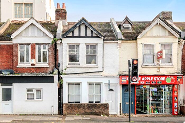 4 Bedroom Terraced House For Sale In Coombe Terrace, Brighton, BN2
