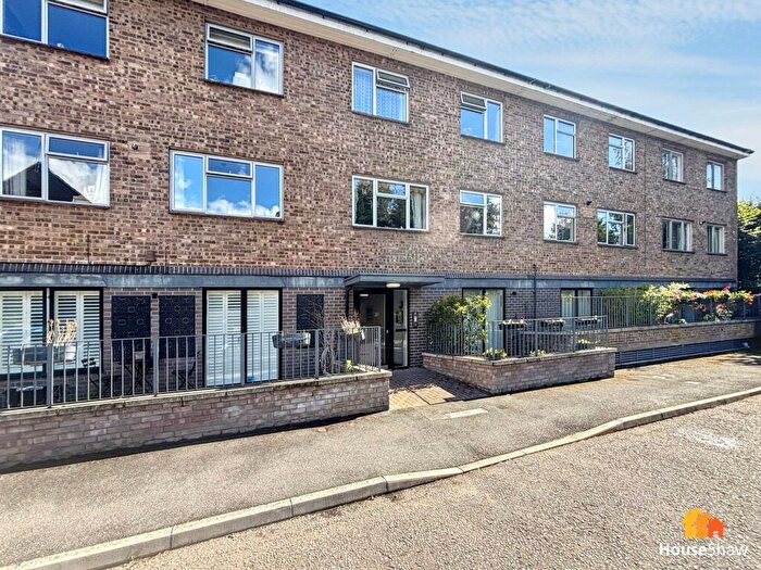 1 Bedroom Flat To Rent In Lindo Close, Chesham, HP5