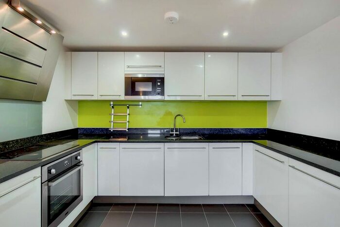 2 Bedroom Flat To Rent In Argyll Road, Woolwich, London, SE18