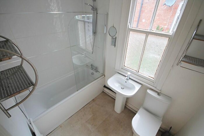 4 Bedroom Terraced House To Rent In Barclay Street, West End, Leicester, LE3