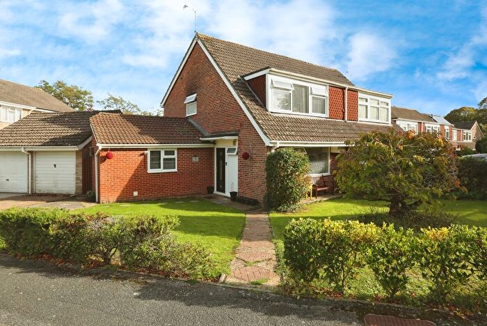 5 Bedroom Semi-Detached House For Sale In Broadlands Avenue, Eastleigh, Hampshire, SO50