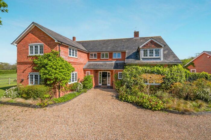 6 Bedroom Detached House To Rent In Locks Ride, Ascot, SL5