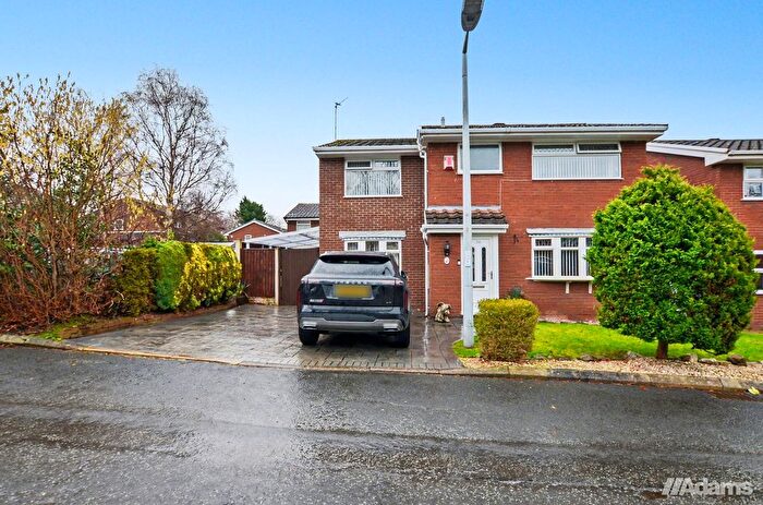 4 Bedroom Detached House For Sale In Heather Close, Beechwood, WA7