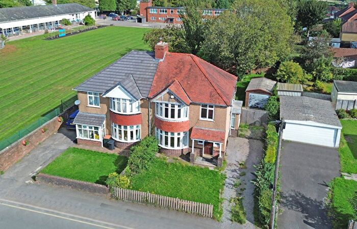3 Bedroom Semi-Detached House For Sale In High Cross Drive, Rogerstone, NP10