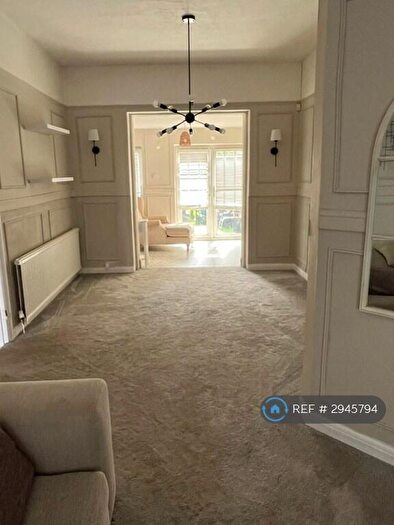 3 Bedroom Semi-Detached House To Rent In Broxton Avenue, Wirral, CH48