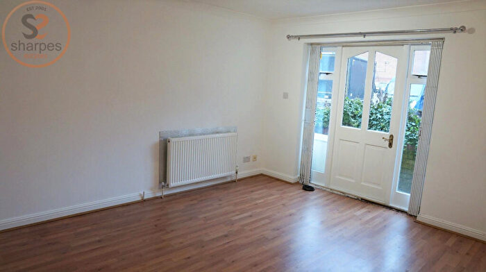 1 Bedroom Flat To Rent In Kennet Square, Mitcham, Surrey, CR4