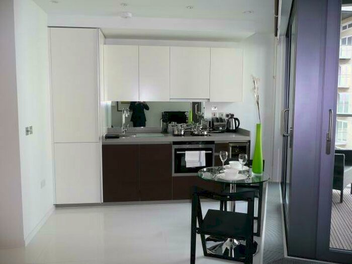 Studio To Rent In Baltimore Wharf, London, E14