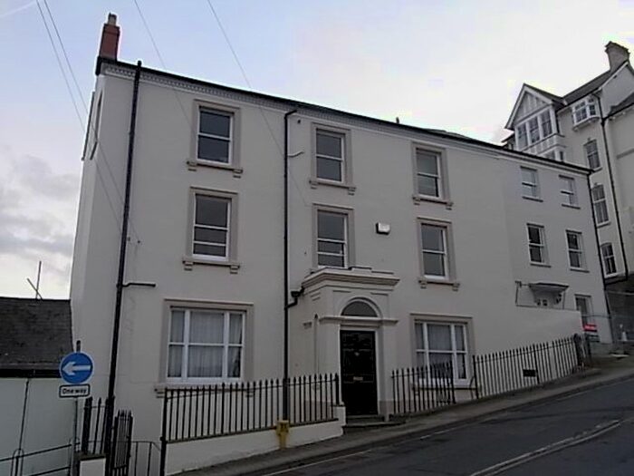 2 Bedroom Flat To Rent In Bridge Street, Bideford, EX39