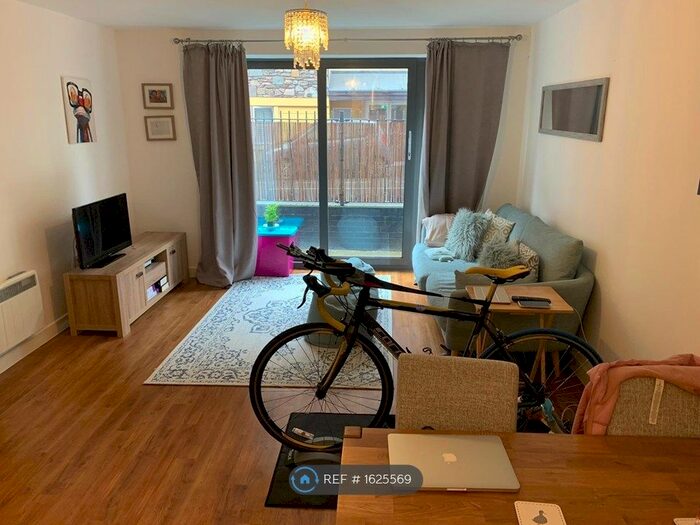 1 Bedroom Flat To Rent In Trinity Apartments, Bristol, BS2