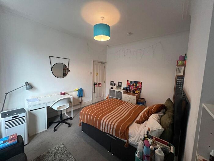 6 Bedroom House To Rent In Berkeley Avenue, Manchester, M19