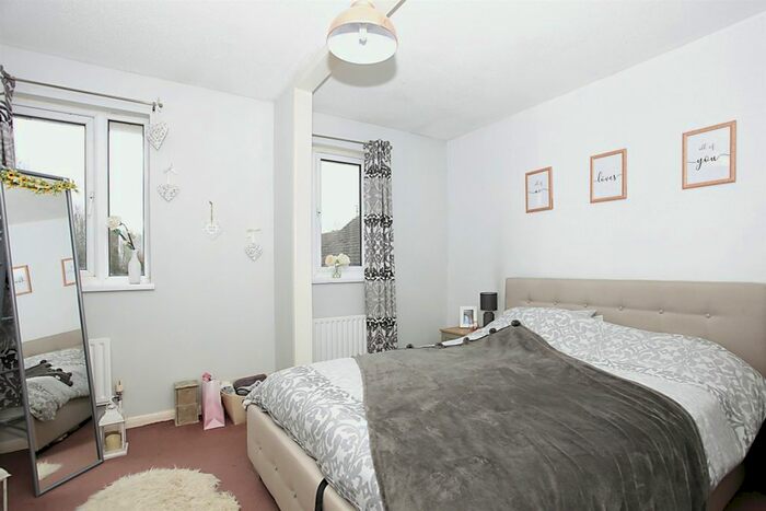 3 Bedroom End Of Terrace House For Sale In Kilham, Orton Goldhay, Peterborough, PE2