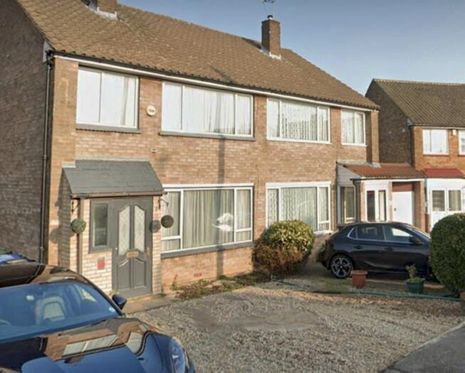 2 Bedroom Semi-Detached House To Rent In Avondale Crescent, Enfield, EN3