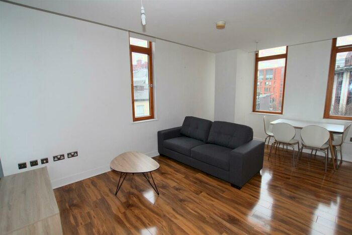 2 Bedroom Apartment To Rent In Chatsworth House, Lever St, M1