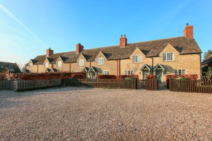 3 Bedroom Terraced House To Rent In Fernham Road, Shellingford, Faringdon, SN7