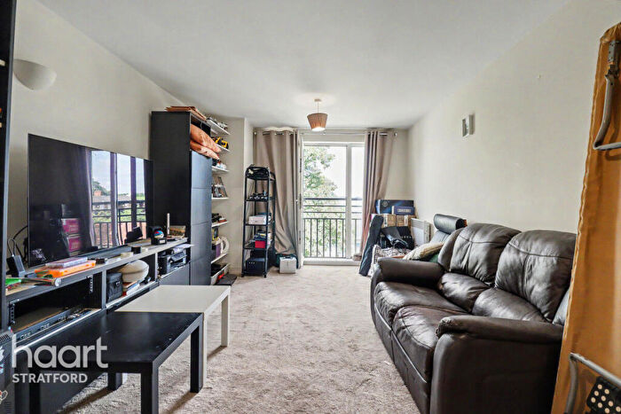 2 Bedroom Apartment For Sale In Windmill Lane, London, E15